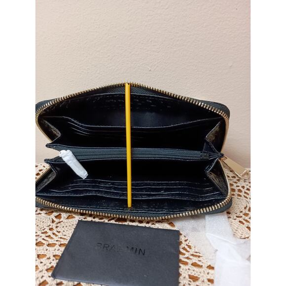NWT BRAHMIN SURI BLACK MELBOURNE LEATHER ZIP AROUND WALLET - Picture 5 of 7